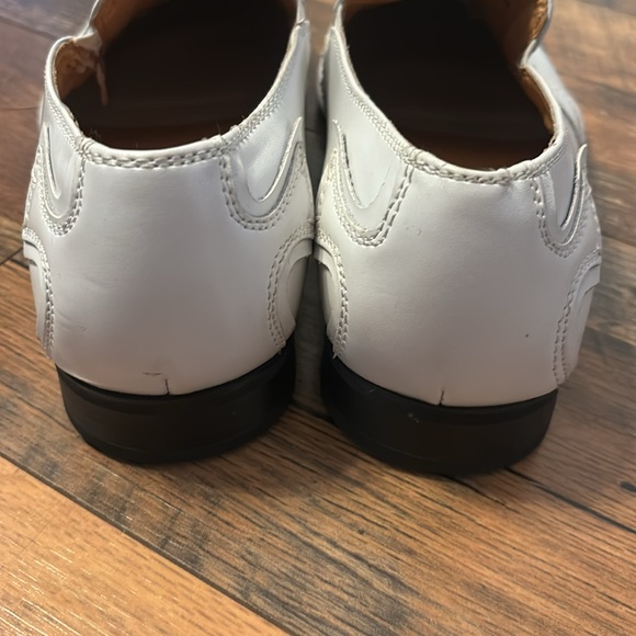 A. Cellini square toe leather western short booties size 8.5 - Picture 6 of 7